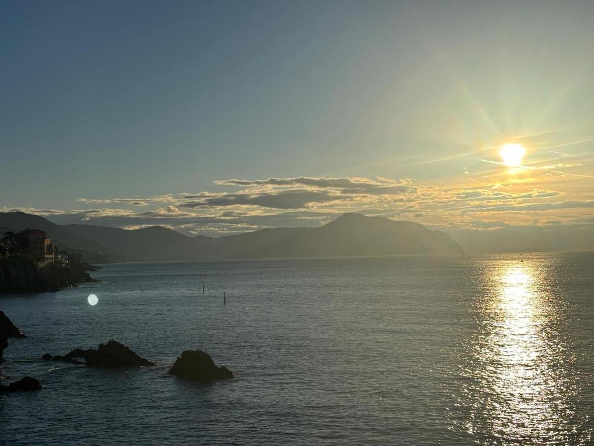Finestra Sul Mare - A Window On The Sea - Nervi -