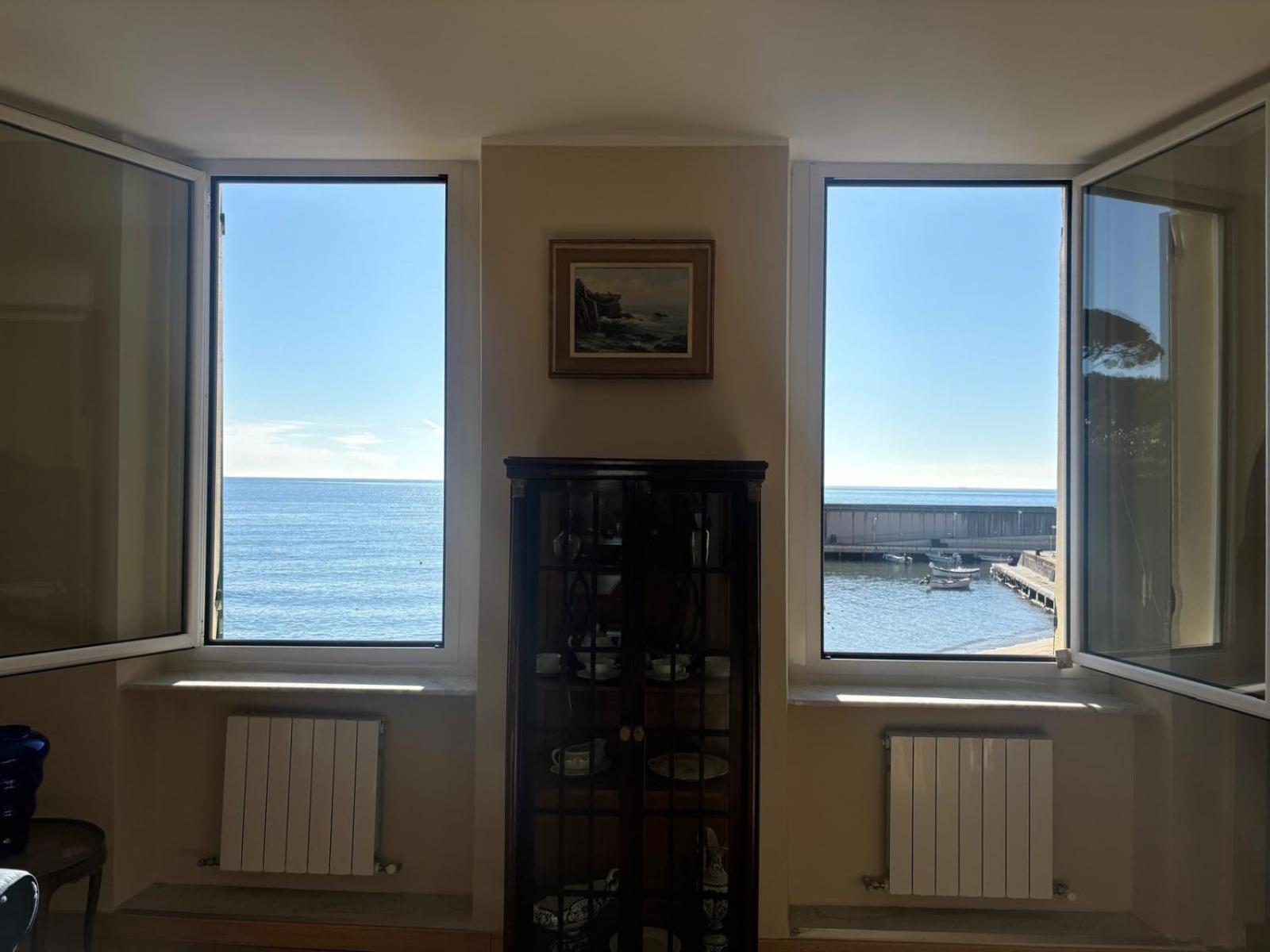 Finestra Sul Mare - A Window On The Sea - Nervi - Genova