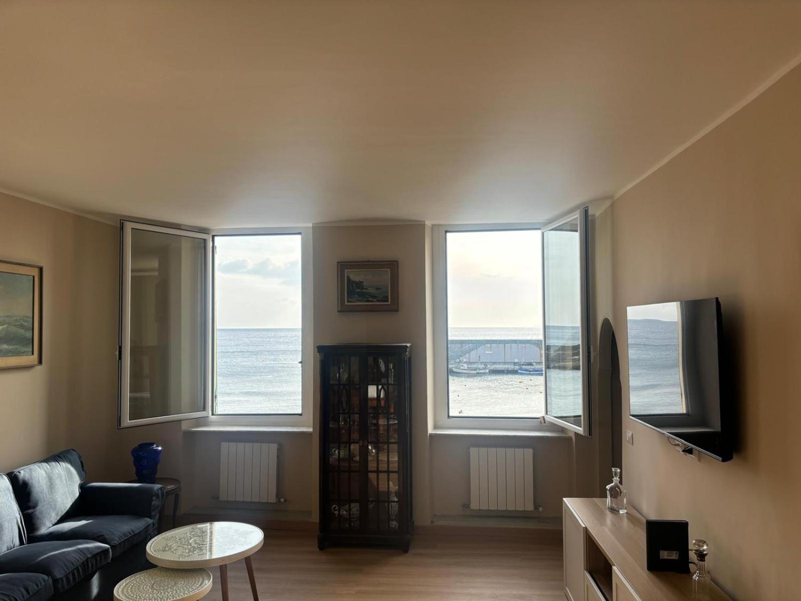 Finestra Sul Mare - A Window On The Sea - Nervi -